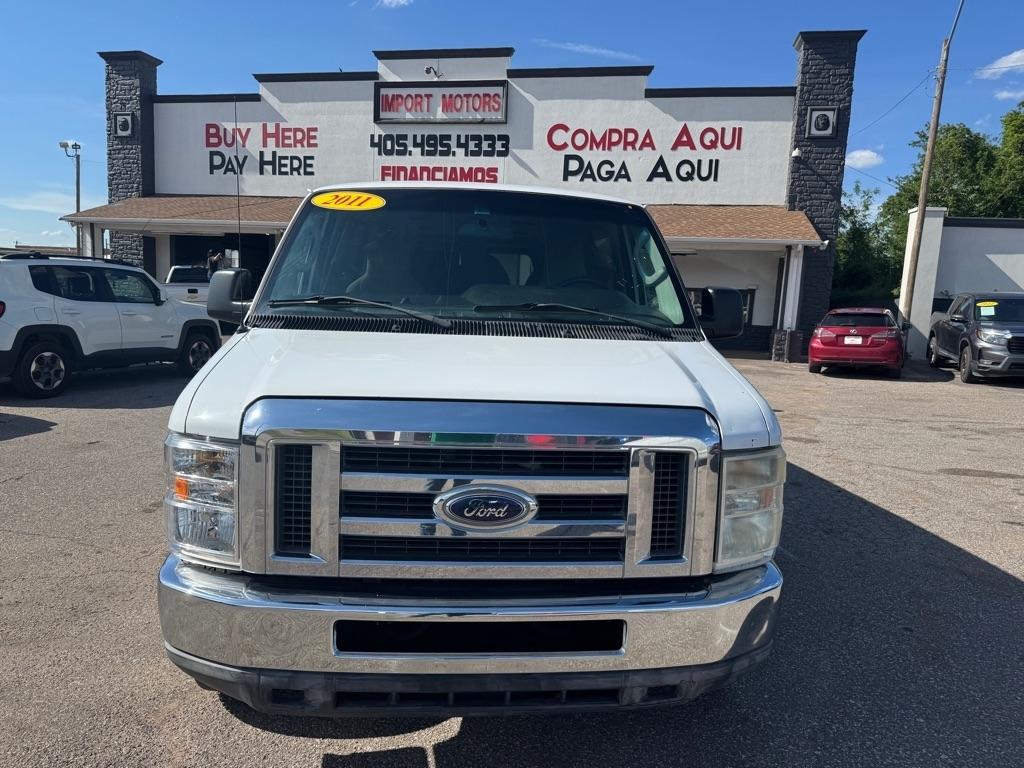Ford Econoline E-350 Super Duty 2011