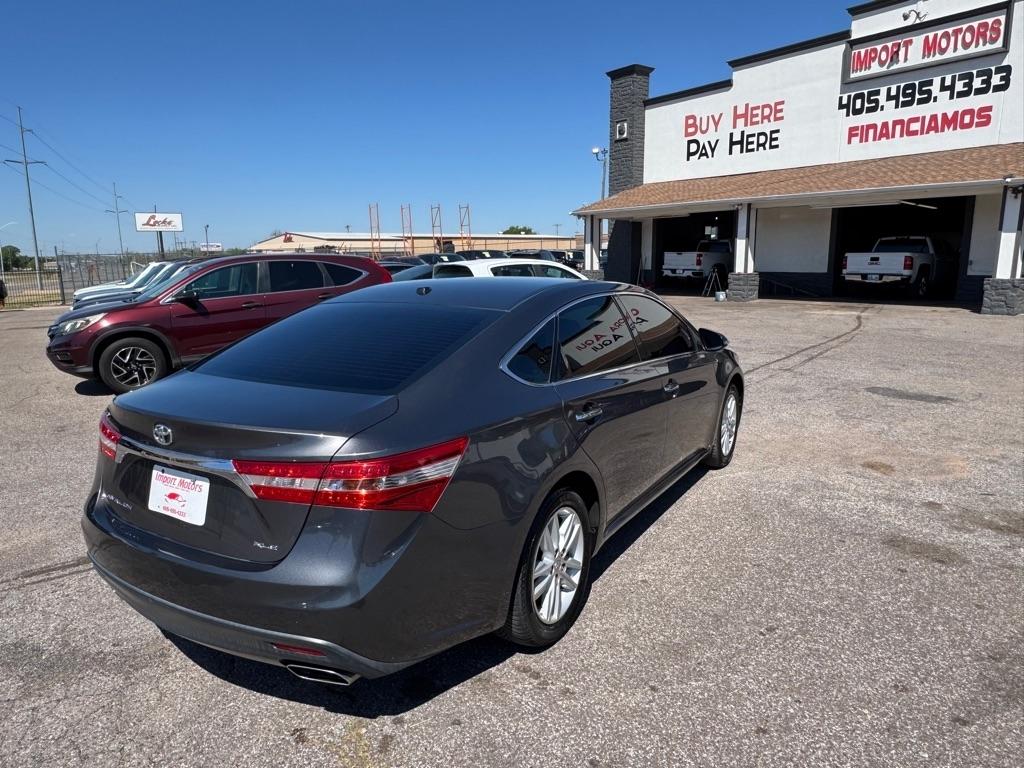 Toyota Avalon XLE 2015