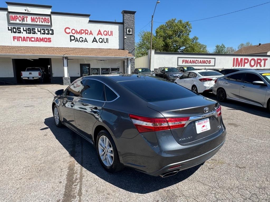 Toyota Avalon XLE 2015