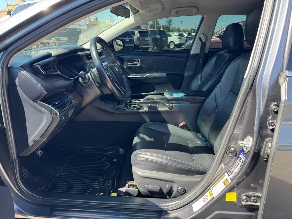 Toyota Avalon XLE 2015