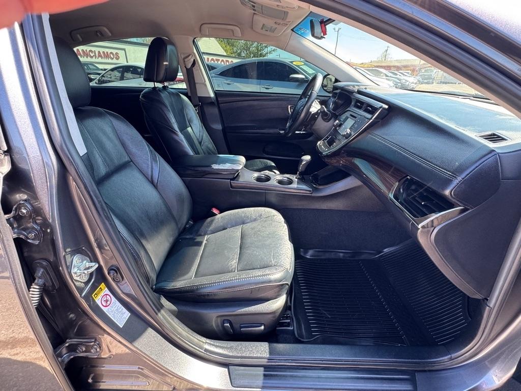 Toyota Avalon XLE 2015