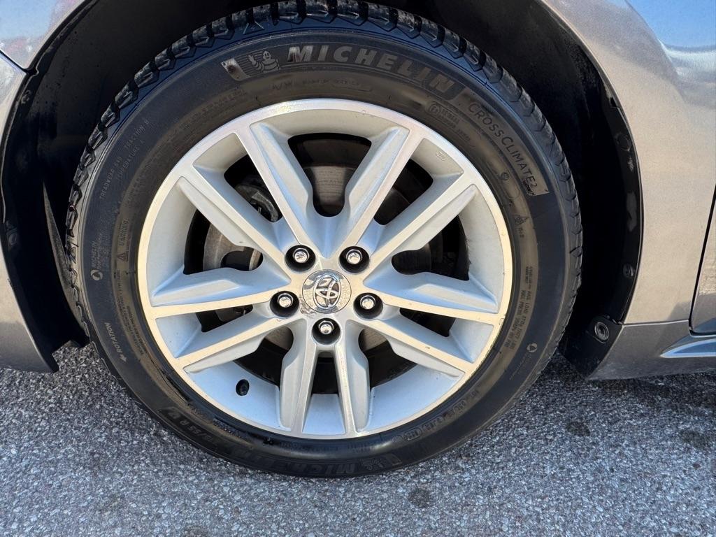 Toyota Avalon XLE 2015