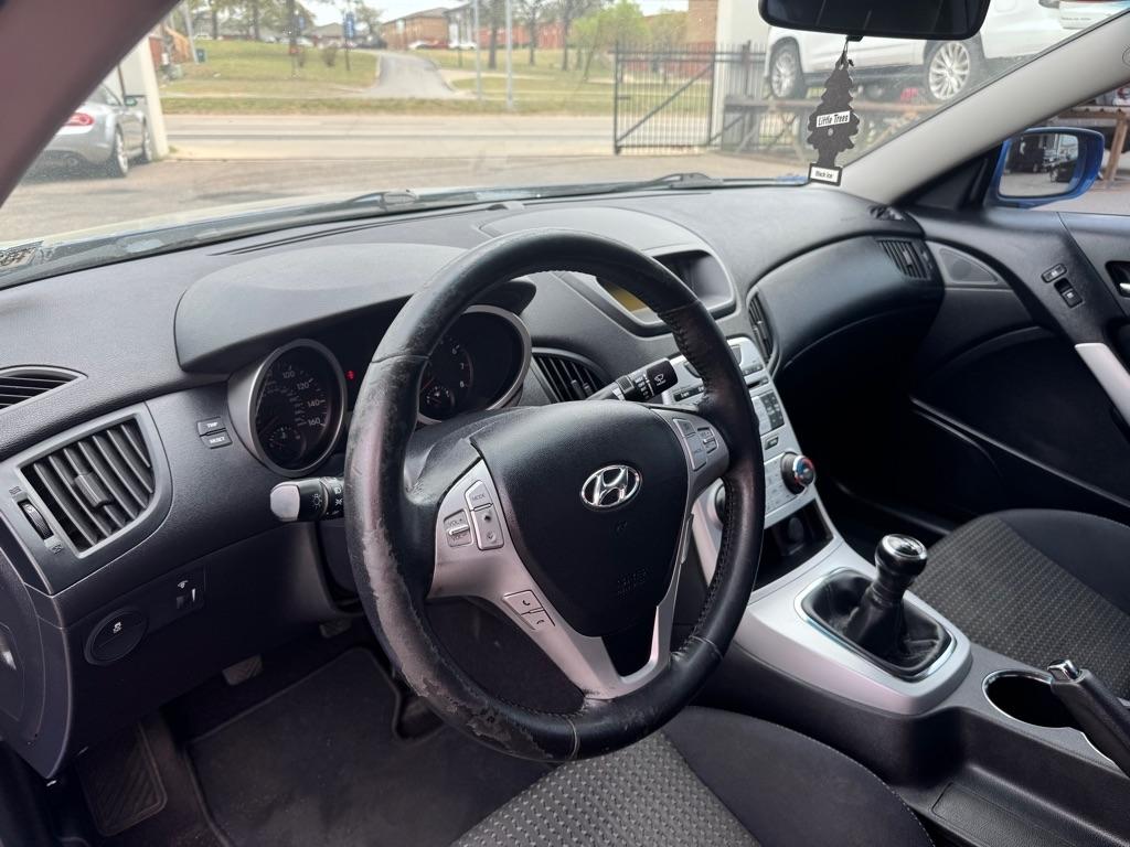 Hyundai Genesis Coupe 2.0T Manual 2010