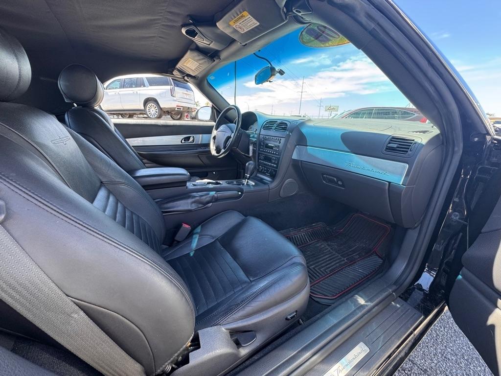 Ford Thunderbird  2002