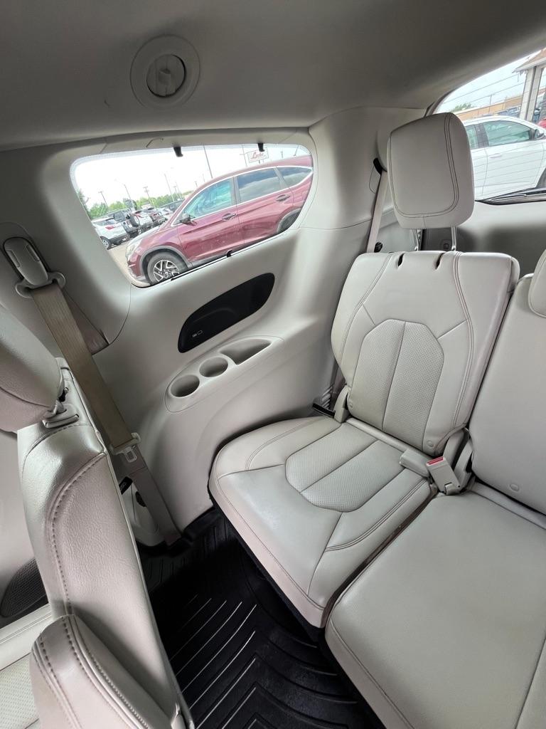 Chrysler Pacifica Touring-L Plus 2017