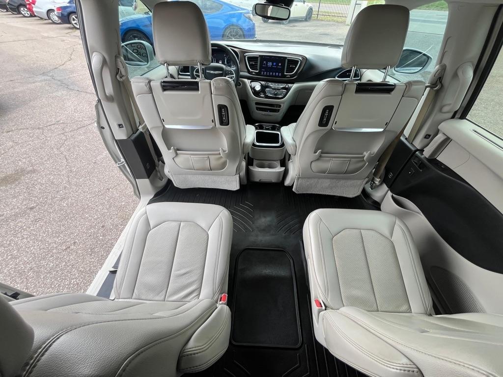 Chrysler Pacifica Touring-L Plus 2017