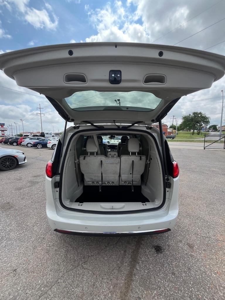 Chrysler Pacifica Touring-L Plus 2017