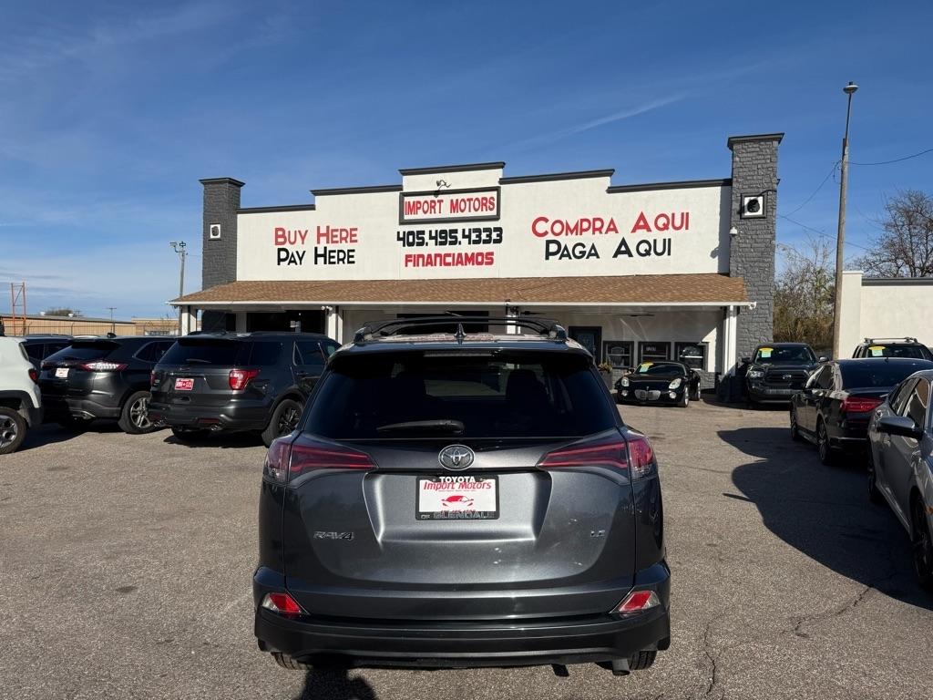 Toyota RAV4 LE FWD 2018