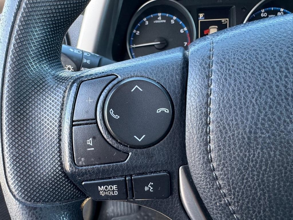 Toyota RAV4 LE FWD 2018