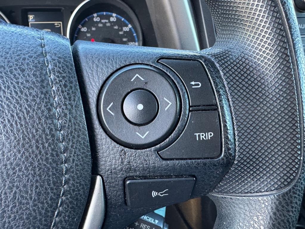 Toyota RAV4 LE FWD 2018