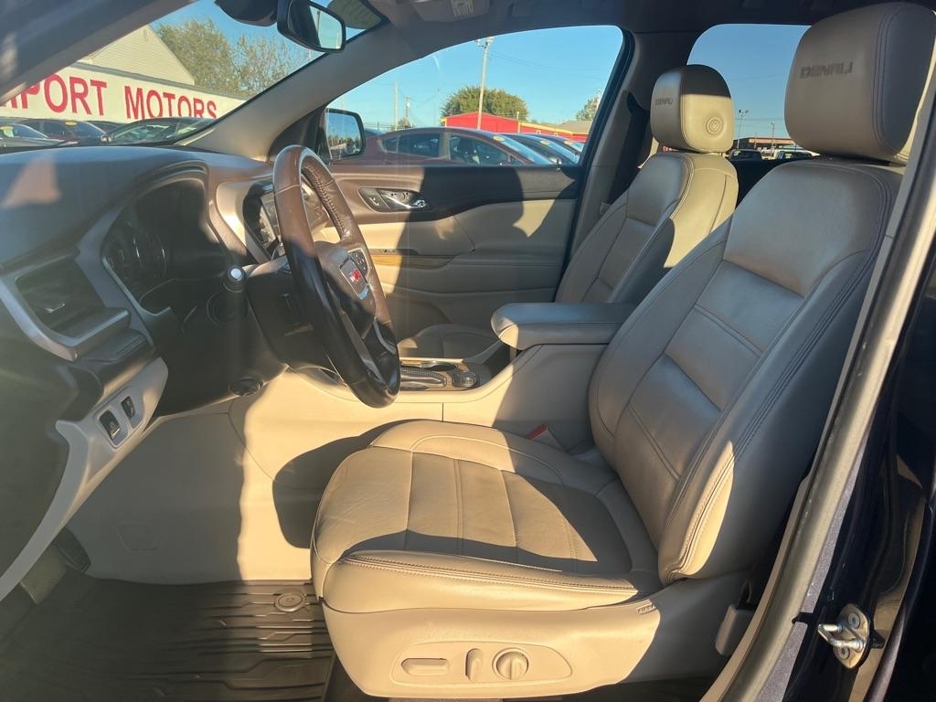 GMC Acadia Denali AWD 2019