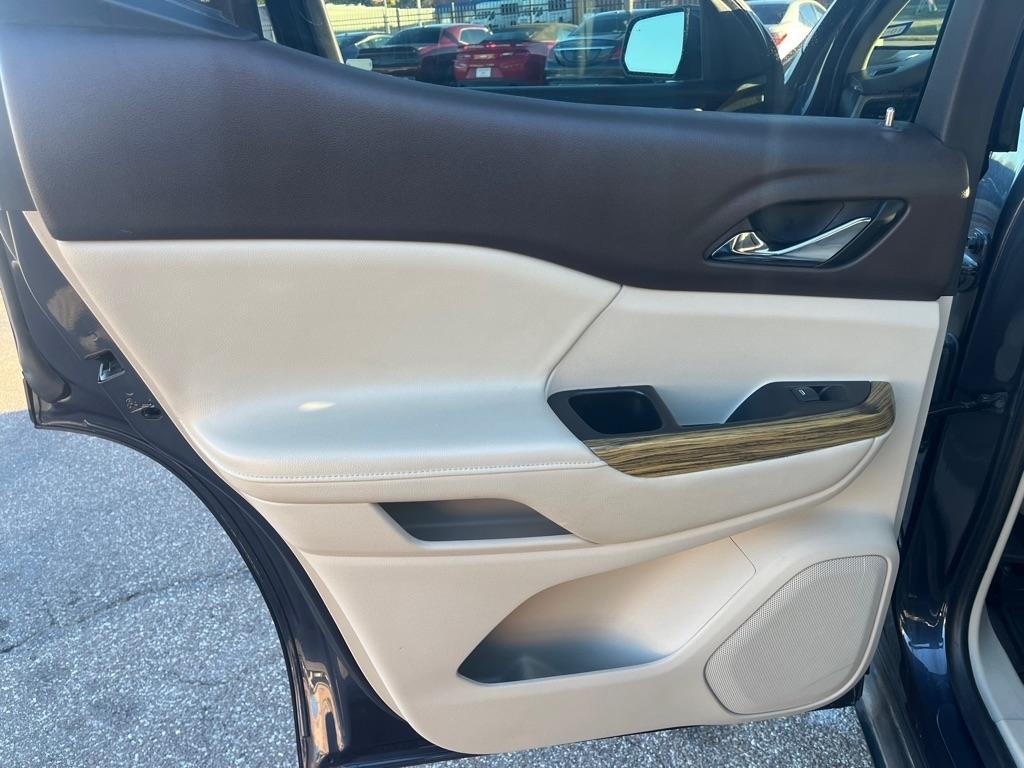 GMC Acadia Denali AWD 2019