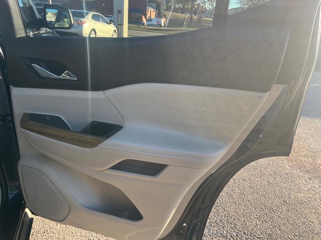 GMC Acadia Denali AWD 2019