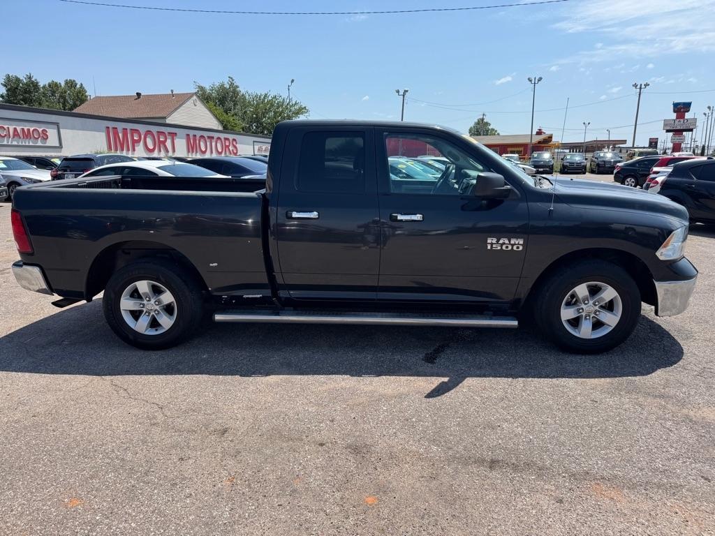 RAM 1500 SLT Quad Cab 2WD 2017
