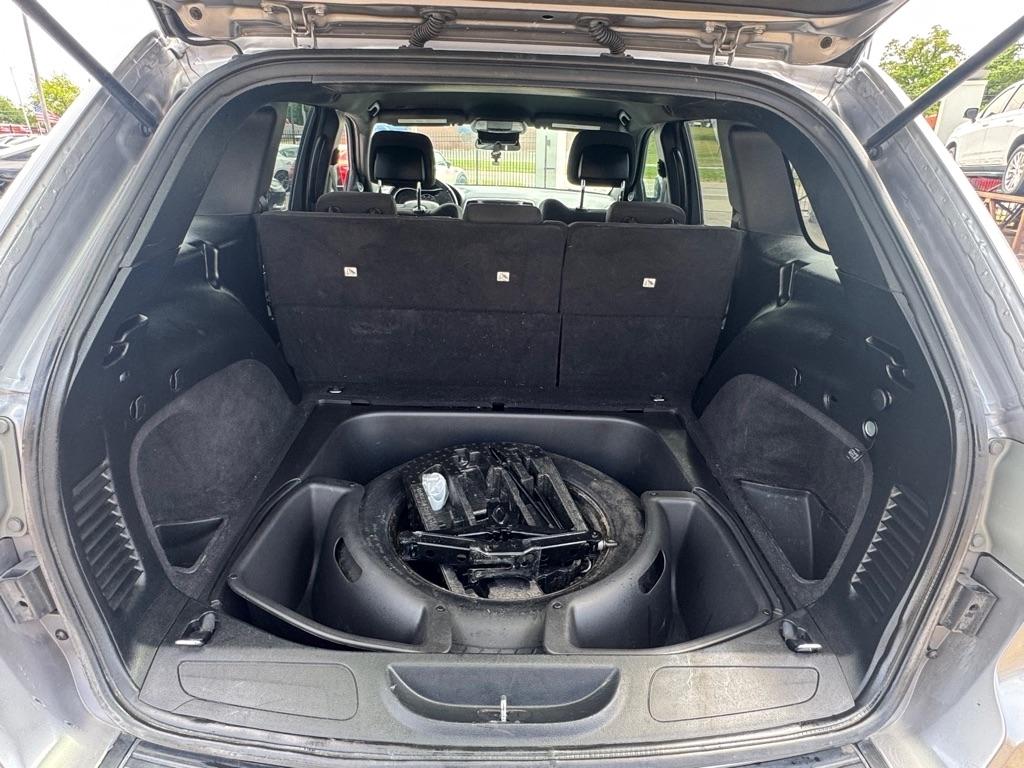 Jeep Grand Cherokee Laredo 2WD 2019