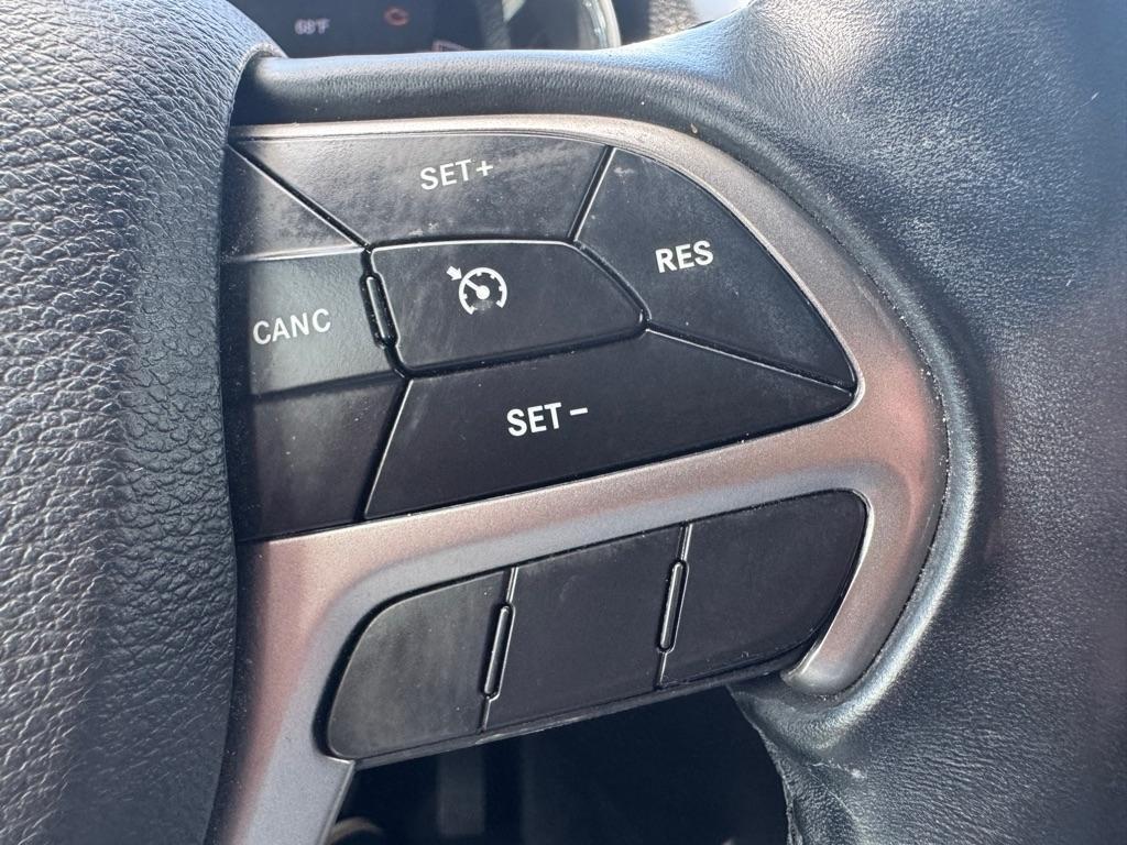Jeep Grand Cherokee Laredo 2WD 2019