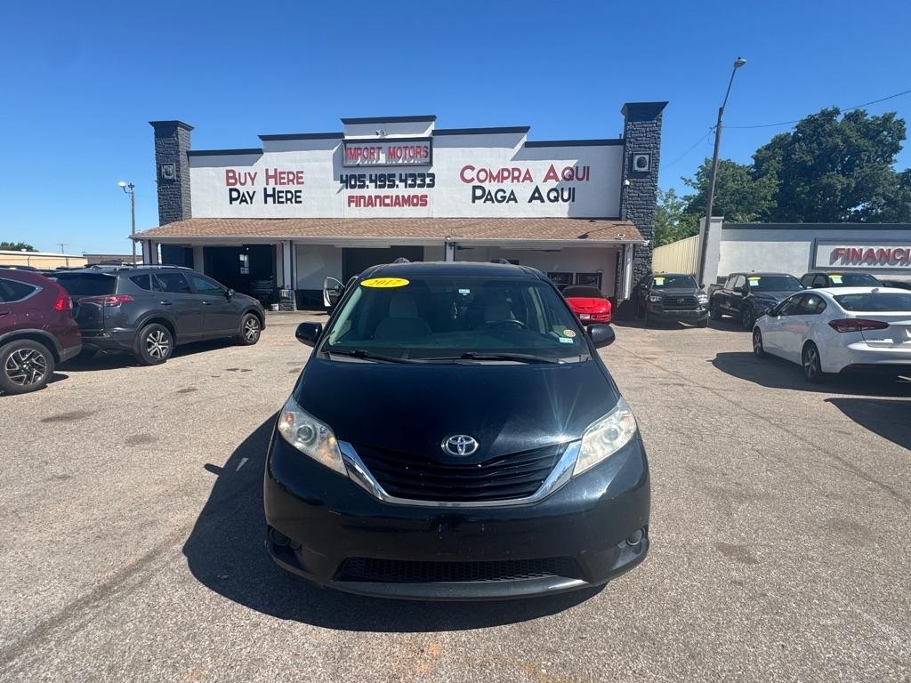 Toyota Sienna LE 8-Passenger 2017