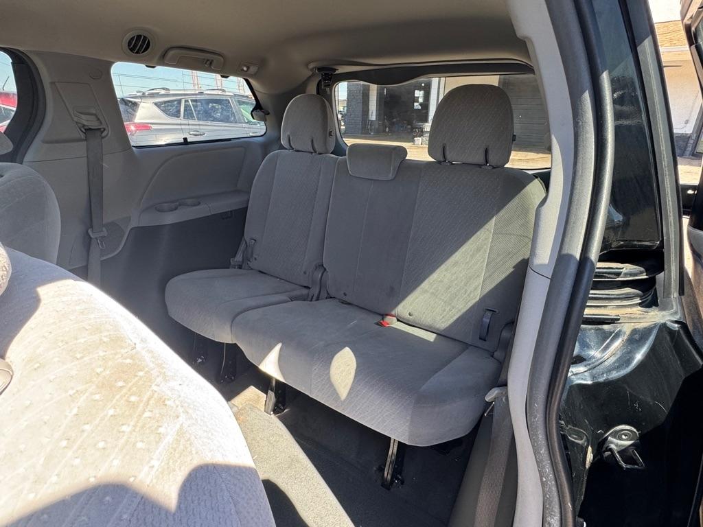 Toyota Sienna LE 8-Passenger 2017