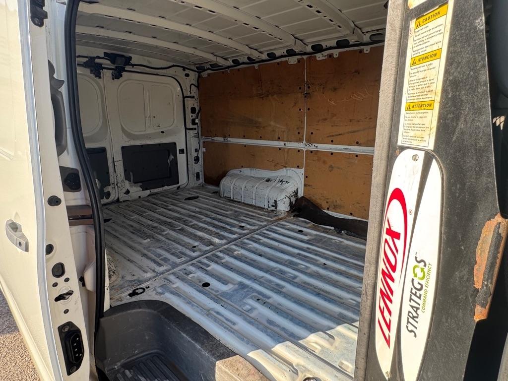 Nissan NV Cargo 1500 S 2015