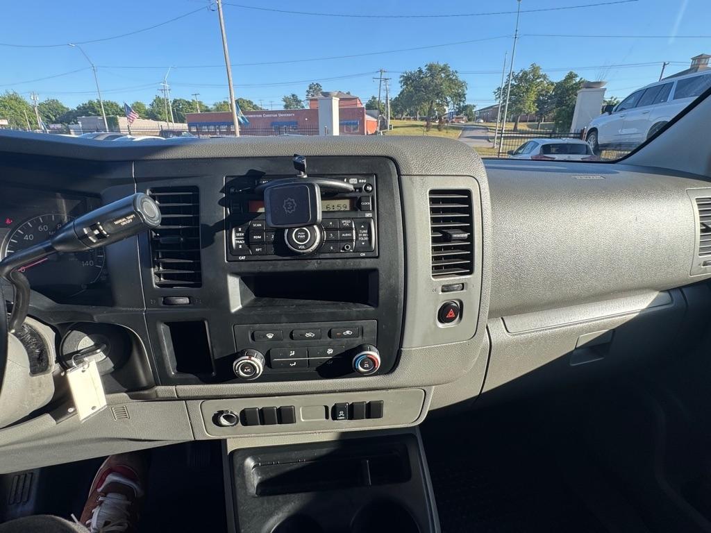 Nissan NV Cargo 1500 S 2015