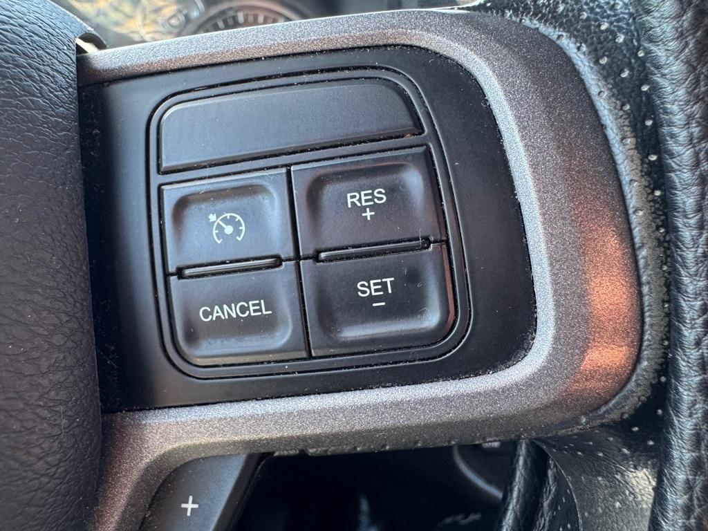 RAM 2500 Tradesman Crew Cab LWB 4WD 2021