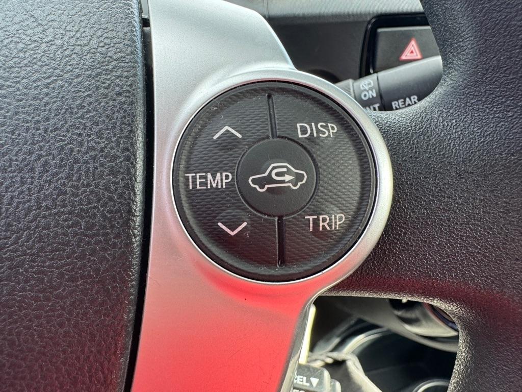 Toyota Prius c  2016
