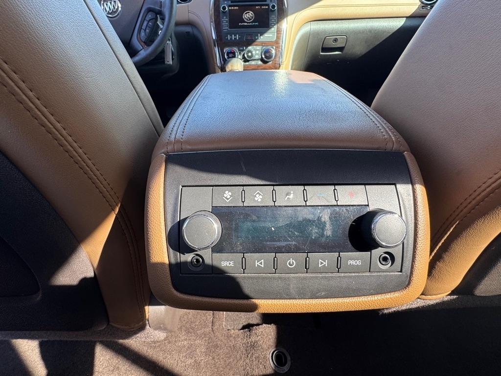 Buick Enclave  2015