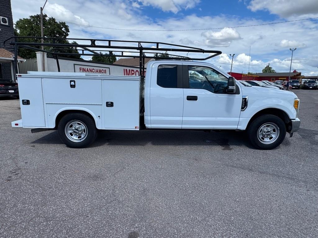 Ford F-350 SD XL SuperCab 2WD 2017