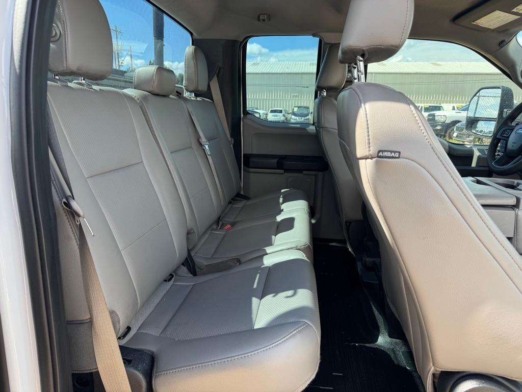 Ford F-350 SD XL SuperCab 2WD 2017