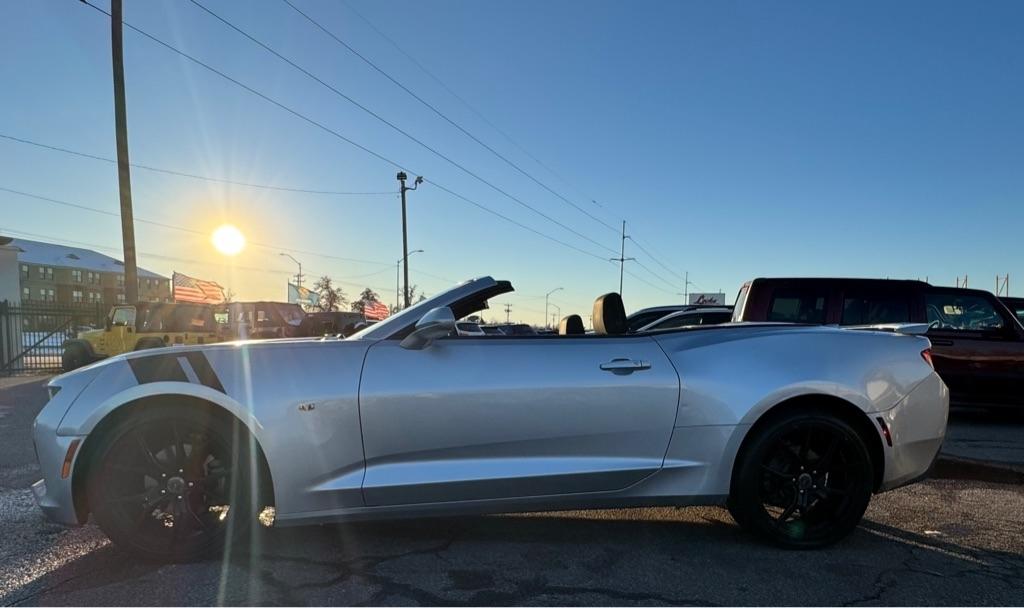 Chevrolet Camaro 1LT Convertible 8A 2018
