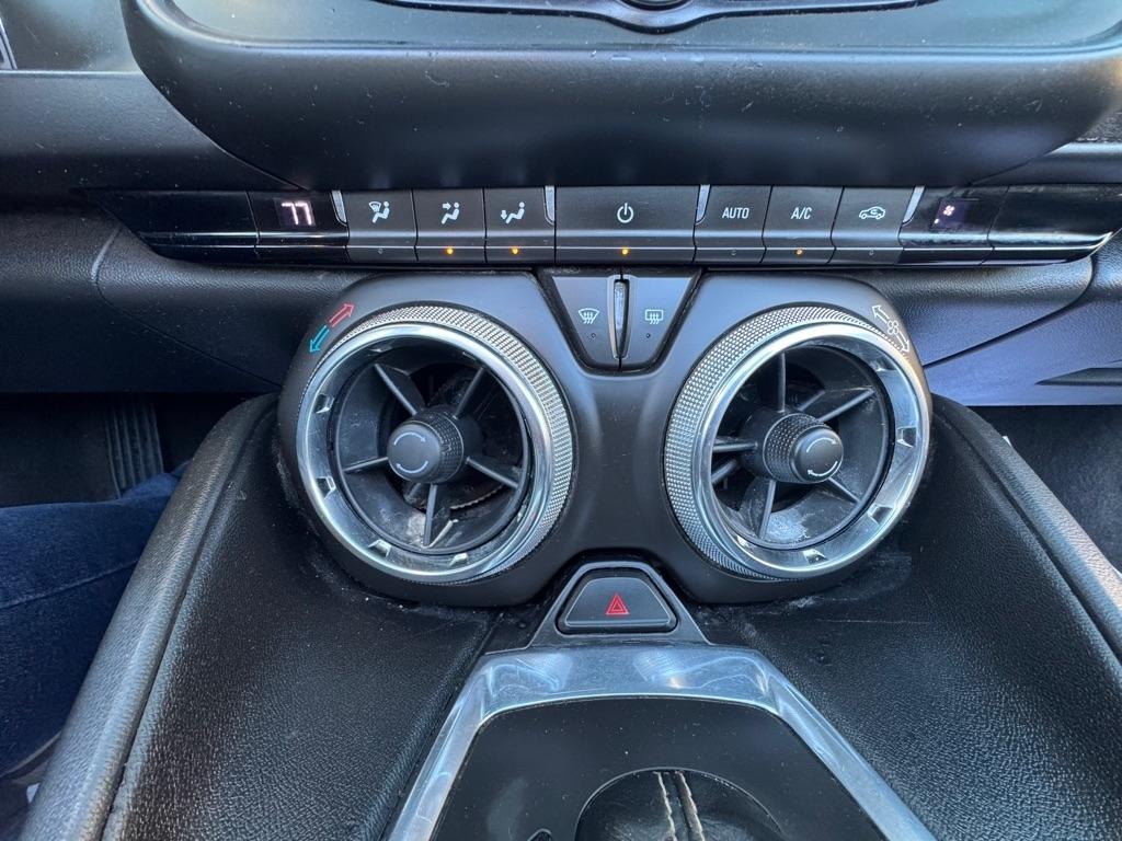 Chevrolet Camaro 1LT Convertible 8A 2018