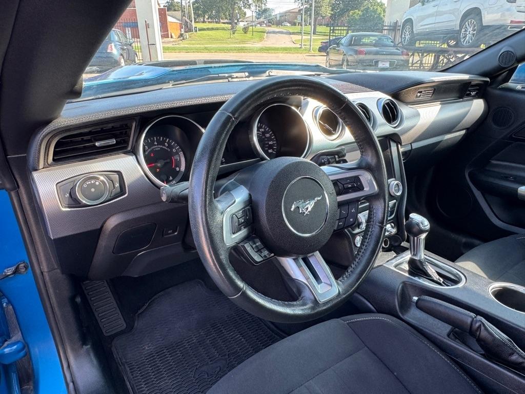 Ford Mustang  2020