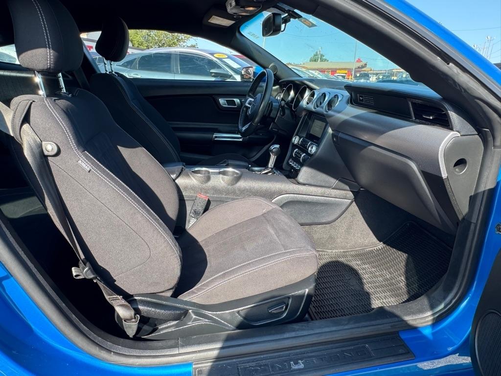 Ford Mustang  2020