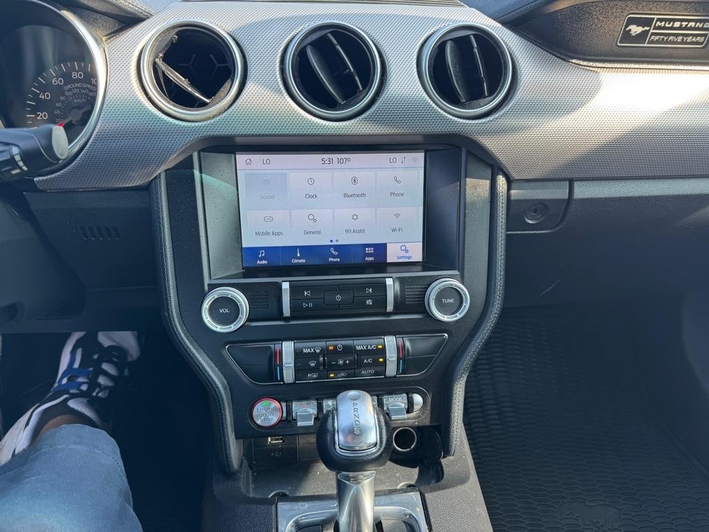 Ford Mustang  2020