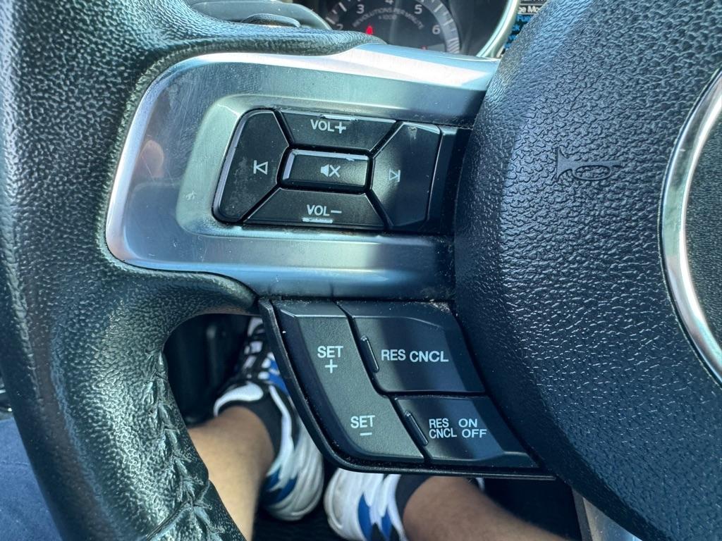 Ford Mustang  2020
