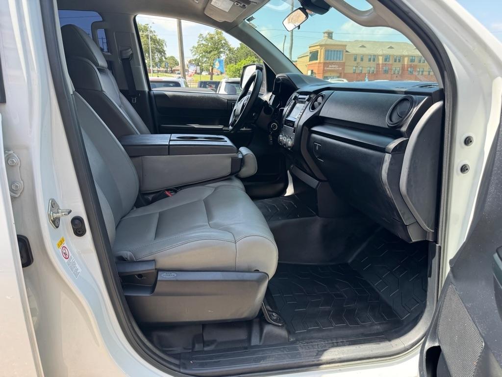 Toyota Tundra SR5 4.6L V8 Double Cab 2WD 2019
