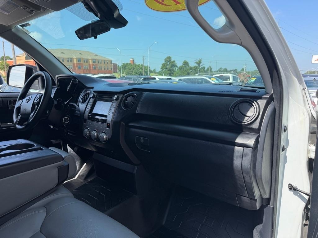 Toyota Tundra SR5 4.6L V8 Double Cab 2WD 2019