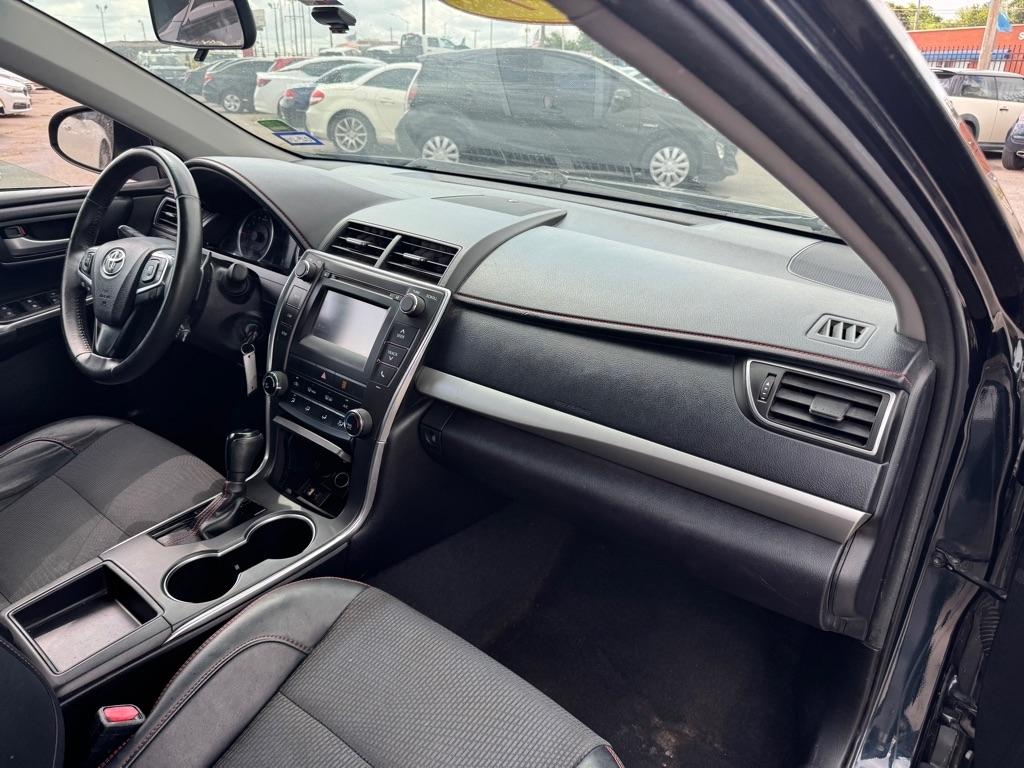 Toyota Camry LE 2017