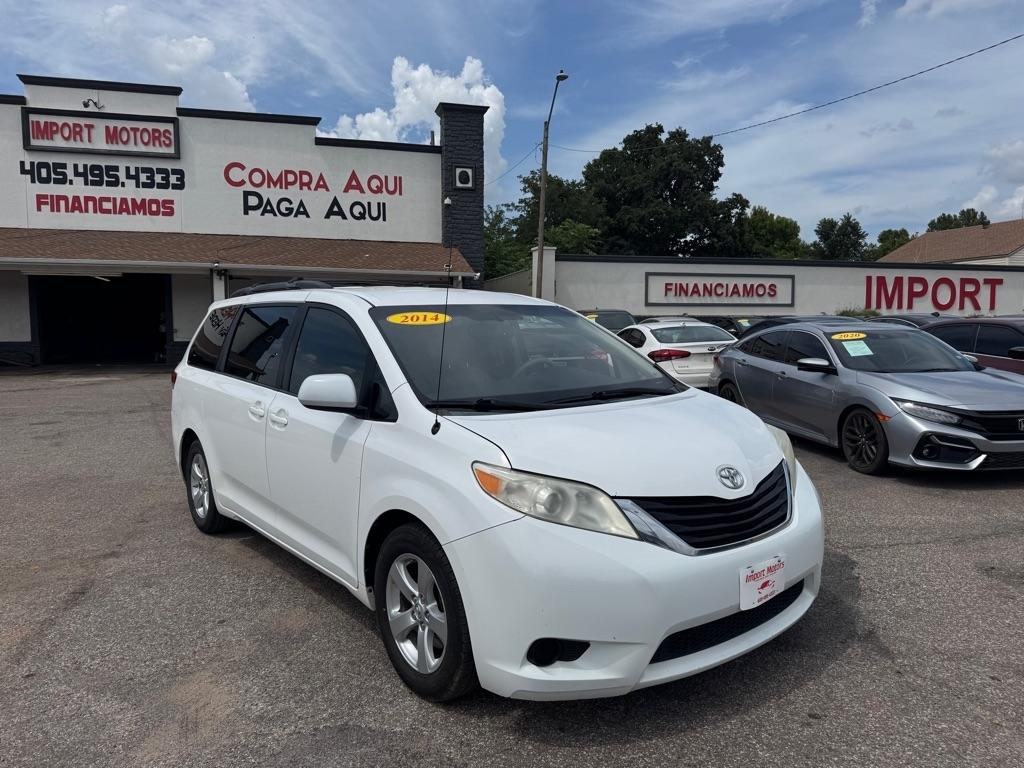 Toyota Sienna LE FWD 8-Passenger V6 2014