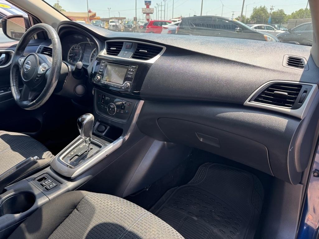 Nissan Sentra SR TURBO 6MT 2018