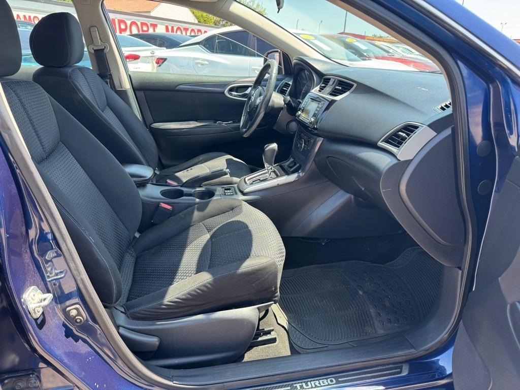 Nissan Sentra SR TURBO 6MT 2018