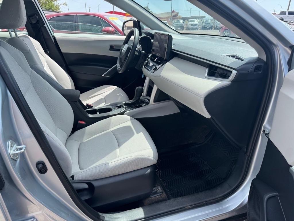 Toyota Corolla Cross L AWD 2024