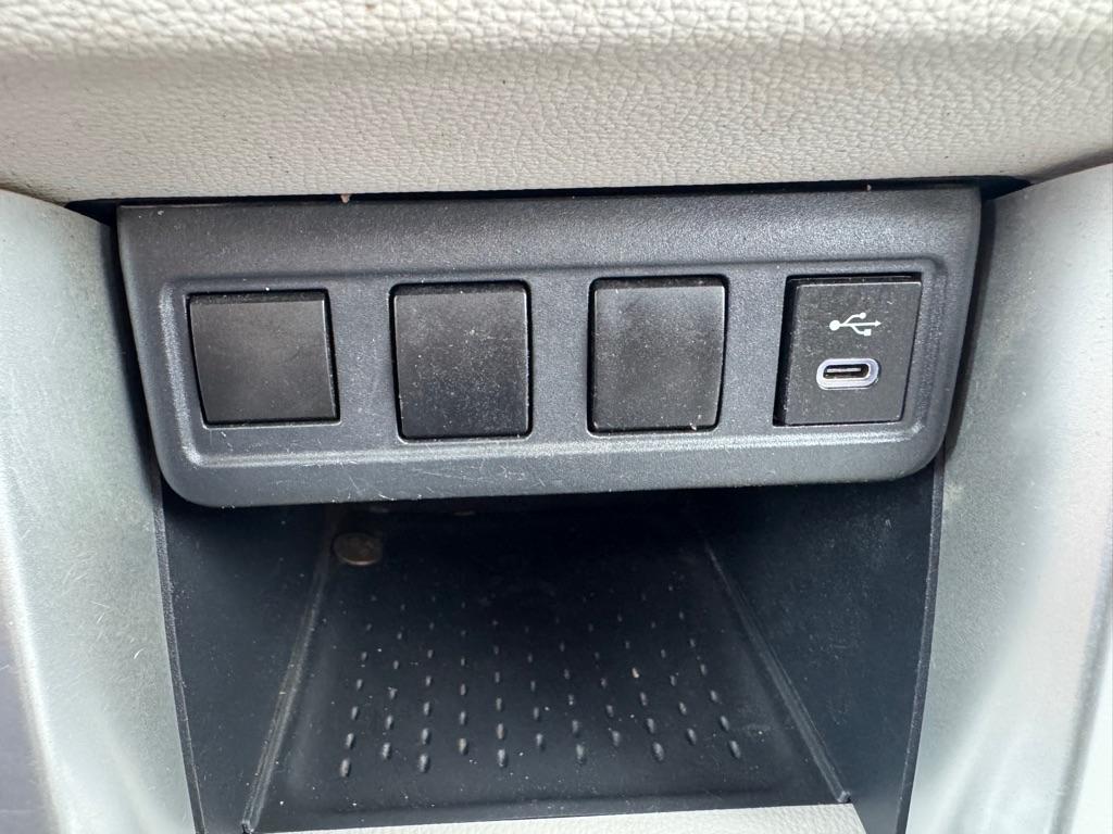 Toyota Corolla Cross L AWD 2024
