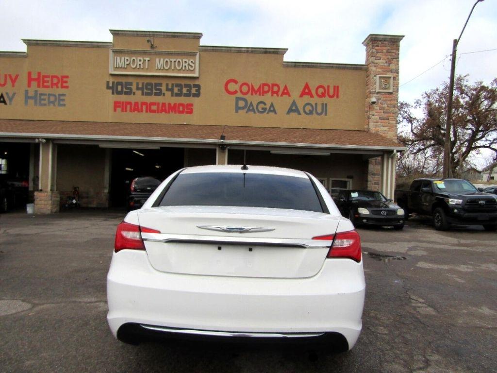 Chrysler 200 LX 2014