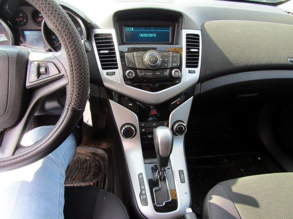 Chevrolet Cruze 1LT Auto 2015