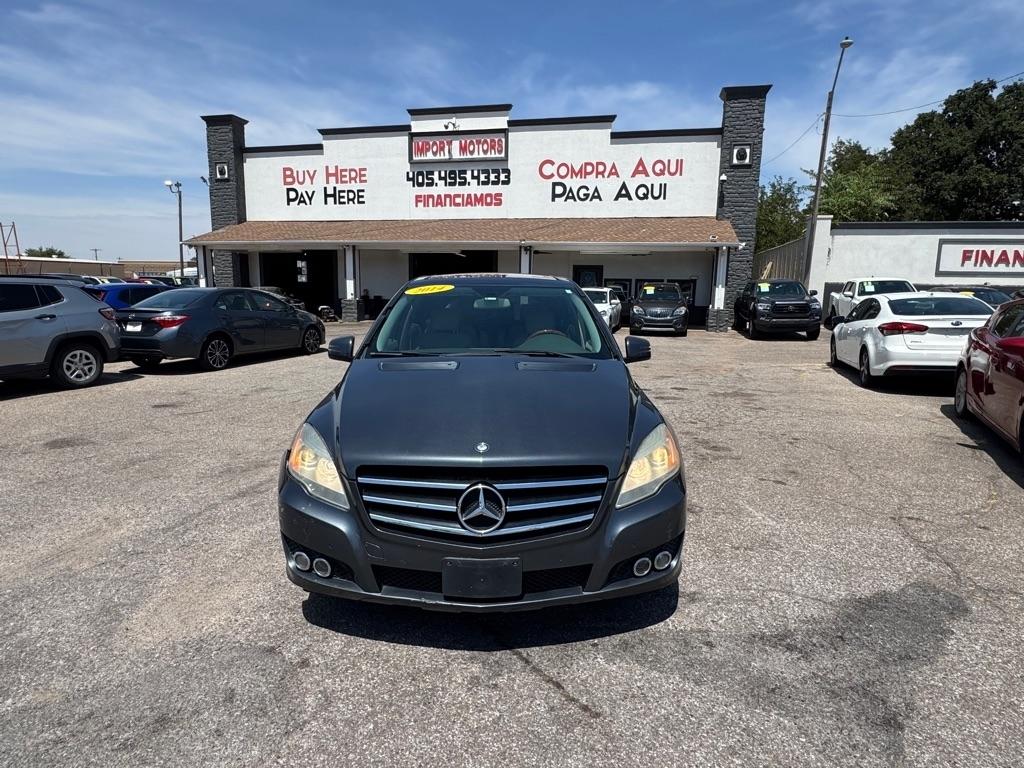 Mercedes-Benz R-Class R350 4MATIC w/ 3rd Row 2011