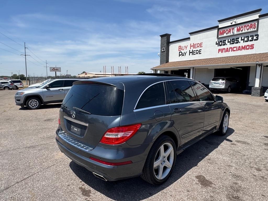 Mercedes-Benz R-Class R350 4MATIC w/ 3rd Row 2011