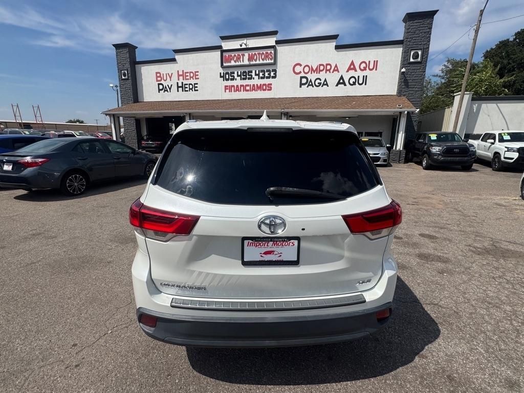 Toyota Highlander SE FWD V6 2019