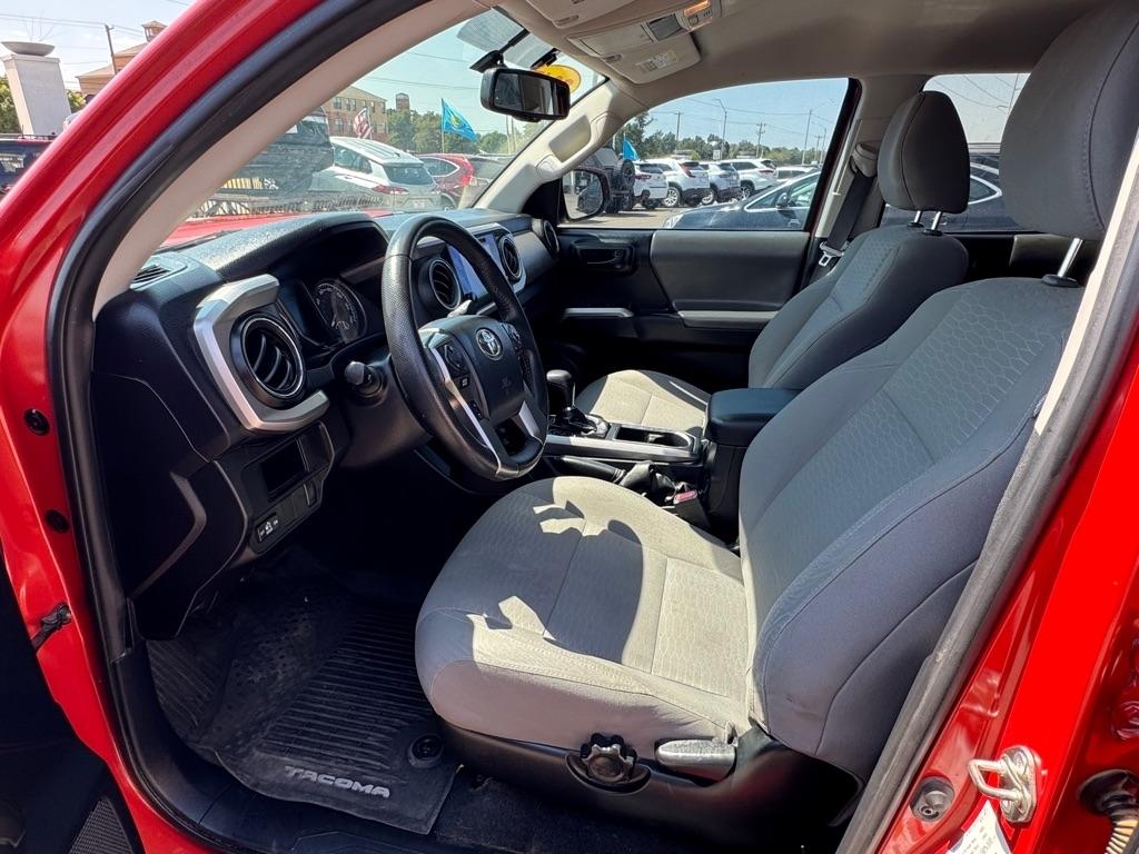 Toyota Tacoma SR5 Double Cab Long Bed V6 6AT 2WD 2017