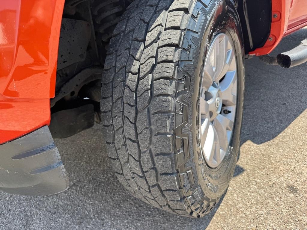 Toyota Tacoma SR5 Double Cab Long Bed V6 6AT 2WD 2017